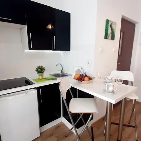 Z Balkonem I Bezplatnym Parkingiem *