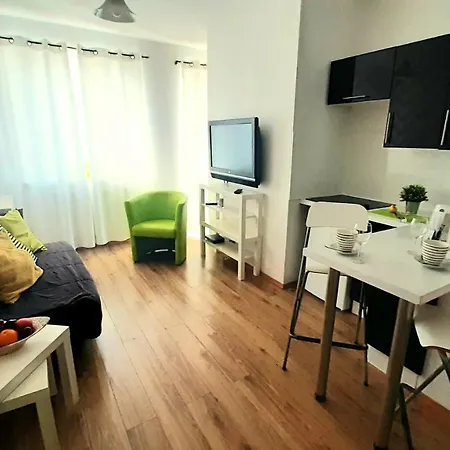 Z Balkonem I Bezplatnym Parkingiem