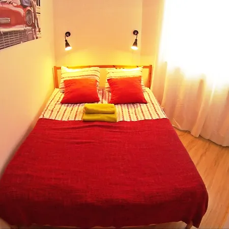 Z Balkonem I Bezplatnym Parkingiem Апартаменты