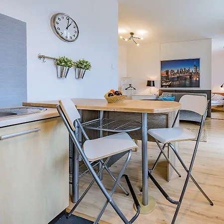 Z Balkonem I Bezplatnym Parkingiem