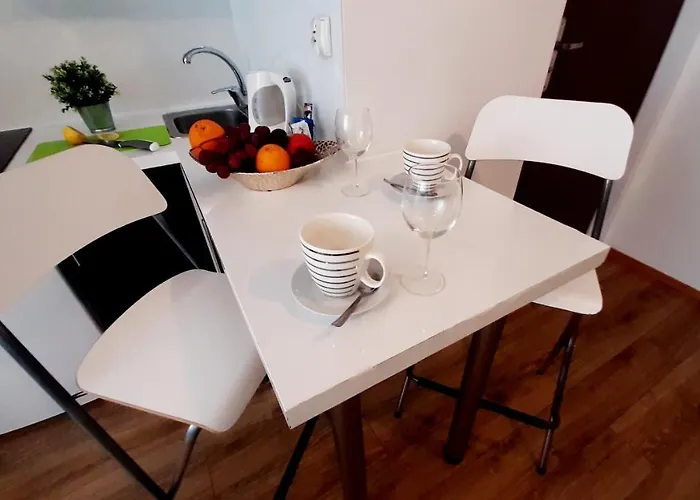 Apartmán Z Balkonem I Bezplatnym Parkingiem