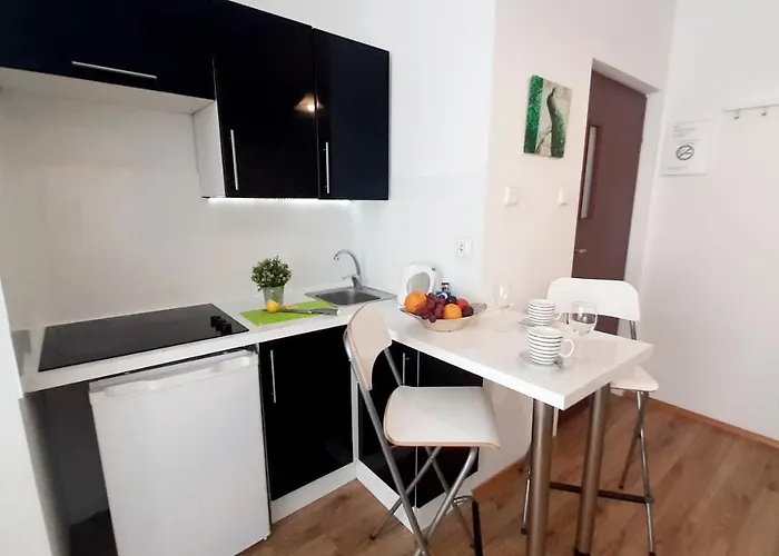 Z Balkonem I Bezplatnym Parkingiem *